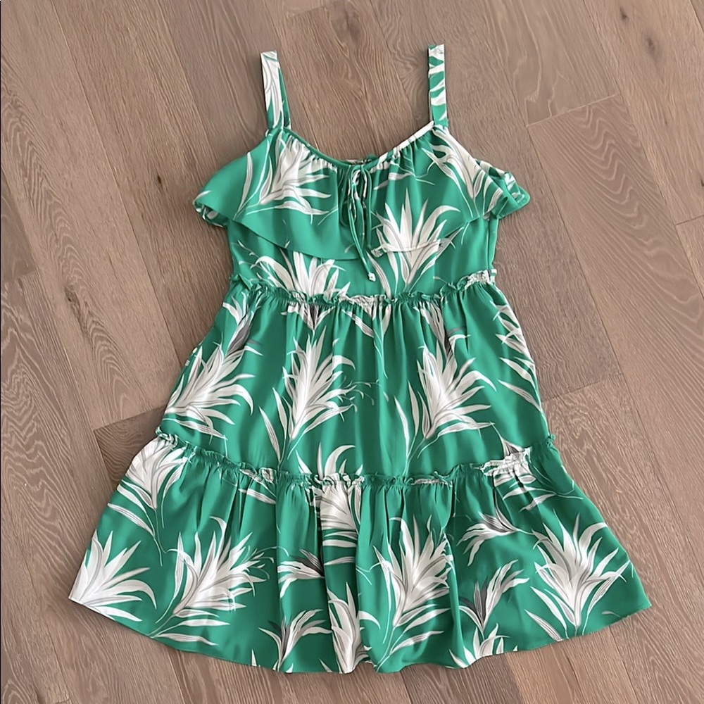 Taylor Green Tropical Palm dress. Size:10. Gently Used.